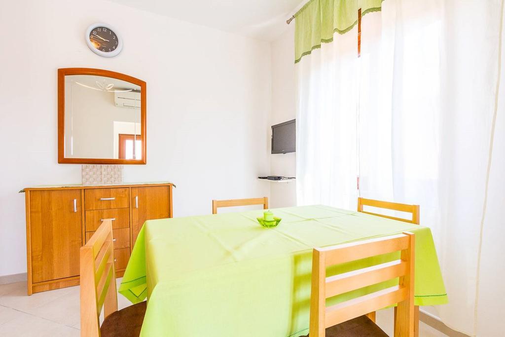 Apartments Racchi Banjole Exterior foto